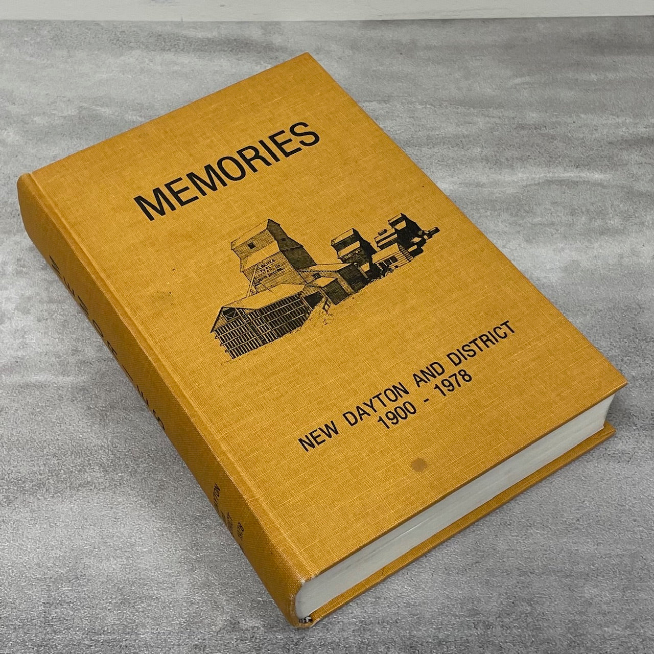 Memories New Dayton Craddock McNab Alberta Canada Canadian History Used Book