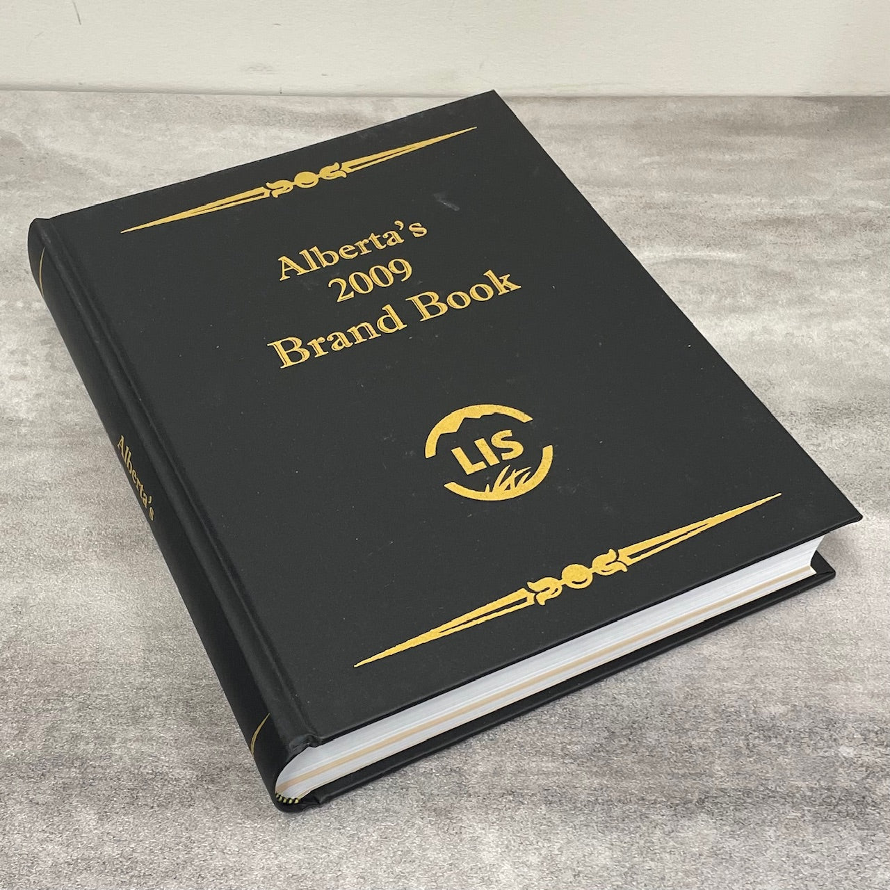 Alberta Brand 2009 History Canada Canadian Cattle Ranching Cowboy Used Book