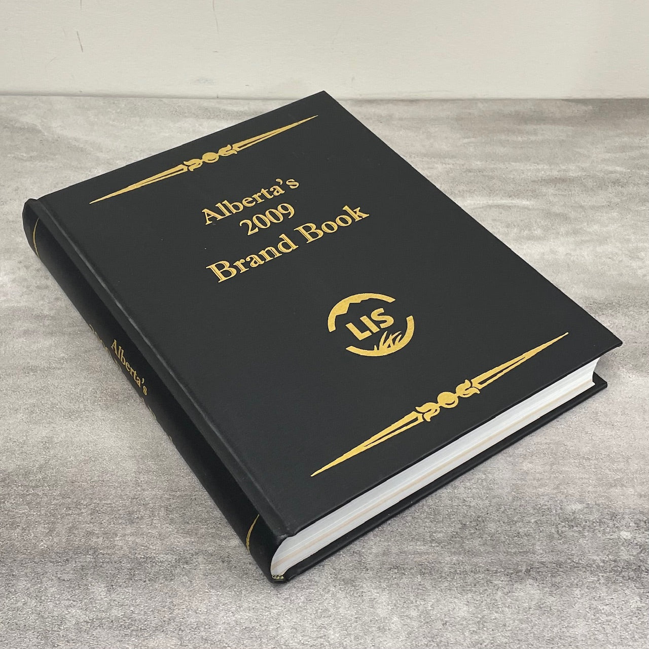 Alberta Brand 2009 History Canada Canadian Cattle Ranching Cowboy Used Book