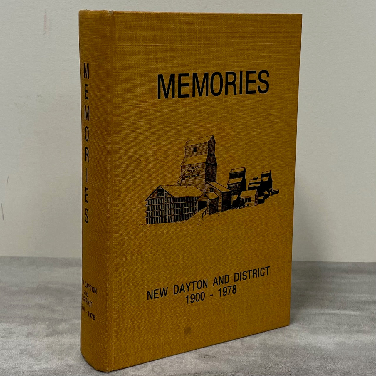 Memories New Dayton Craddock McNab Alberta Canada Canadian History Used Book
