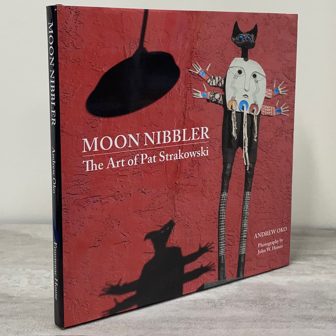 Moon Nibbler Art of Pat Strakowski Canada Canadian Art Artist Used Book